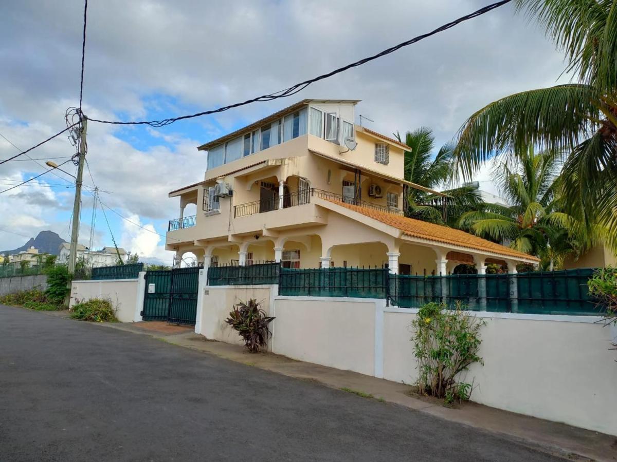 Villa L'Or With Private Pool Flic en Flac Exterior photo